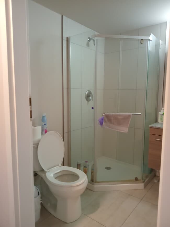 Building Photo - 338-338 Albert St