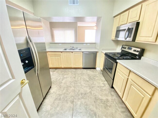 Building Photo - 6955 N Durango Dr