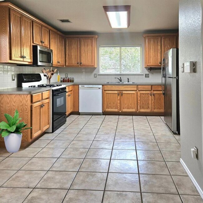 Foto del edificio - 1408 Brighton Bend Ln