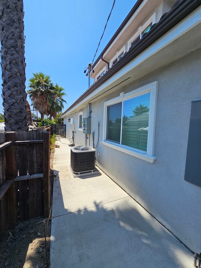 Building Photo - 3832 Temple City Blvd