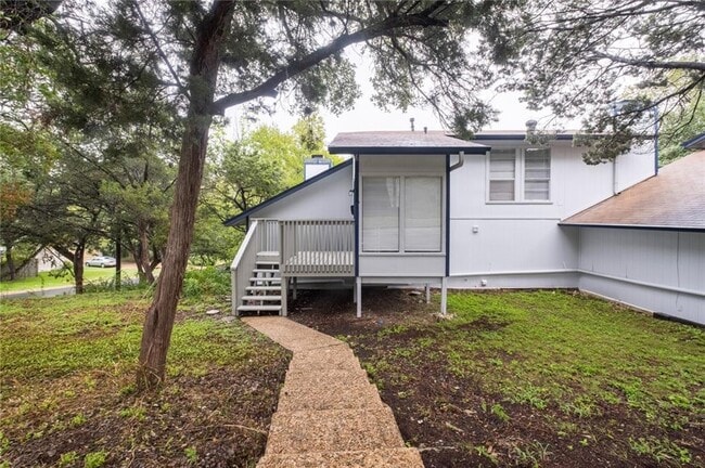 Building Photo - 6205 Shadow Valley Dr