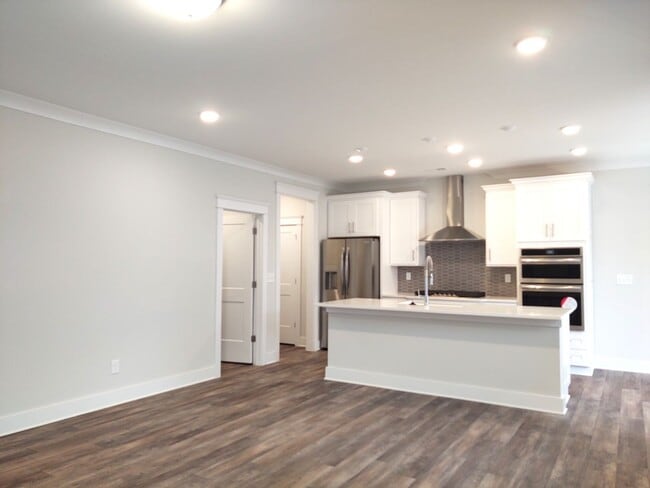 Building Photo - Beautiful Home located in the McKee Grove ...