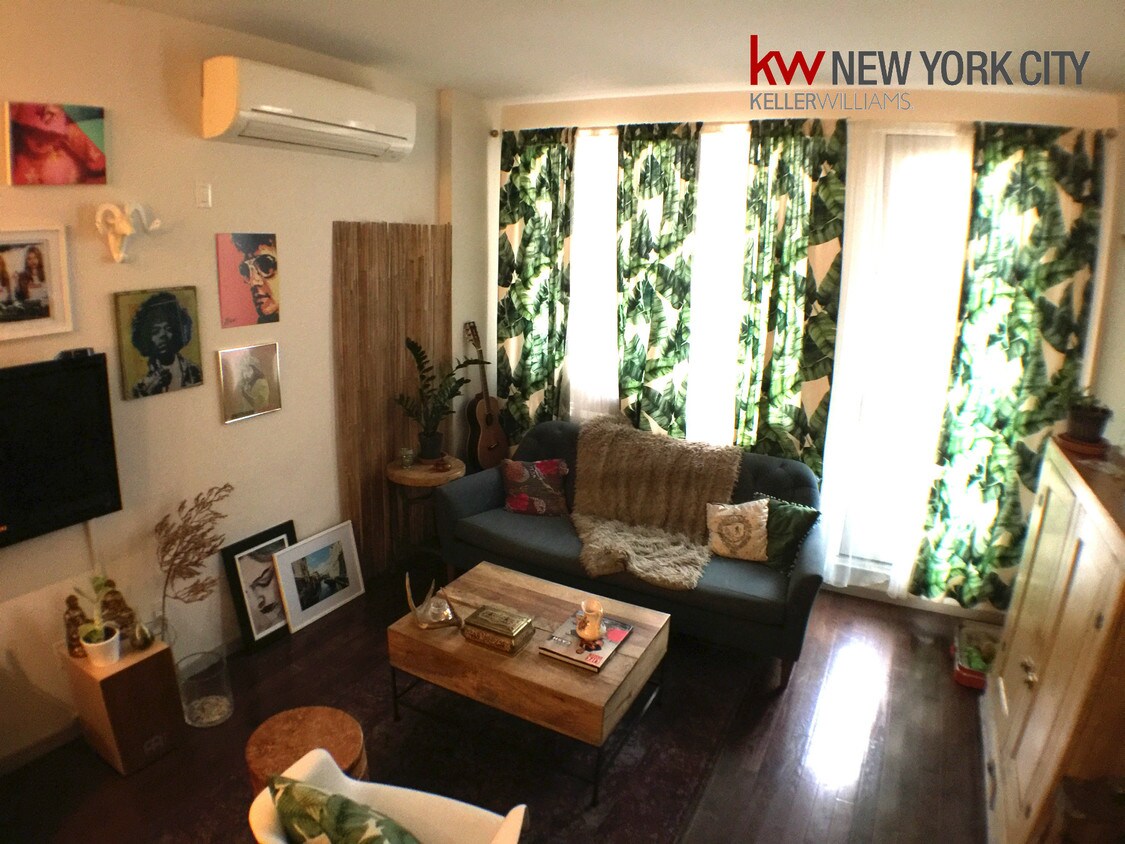 Primary Photo - 230 Wythe Ave