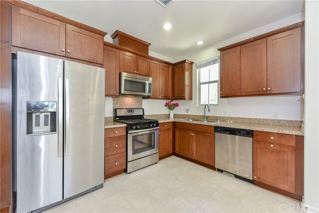 Building Photo - 802 El Paseo