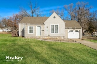 Building Photo - 9058 E 66 Terrace