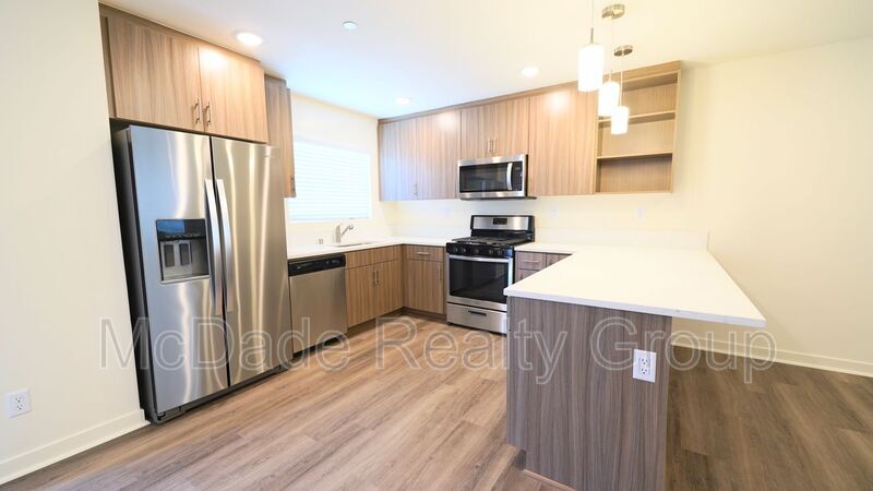 Foto principal - 9950 Buena Vista Ave