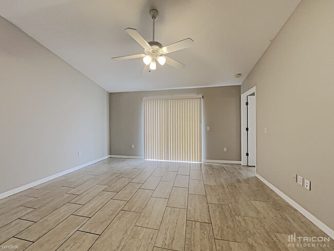 Foto del edificio - 4671 Sheringham Ct