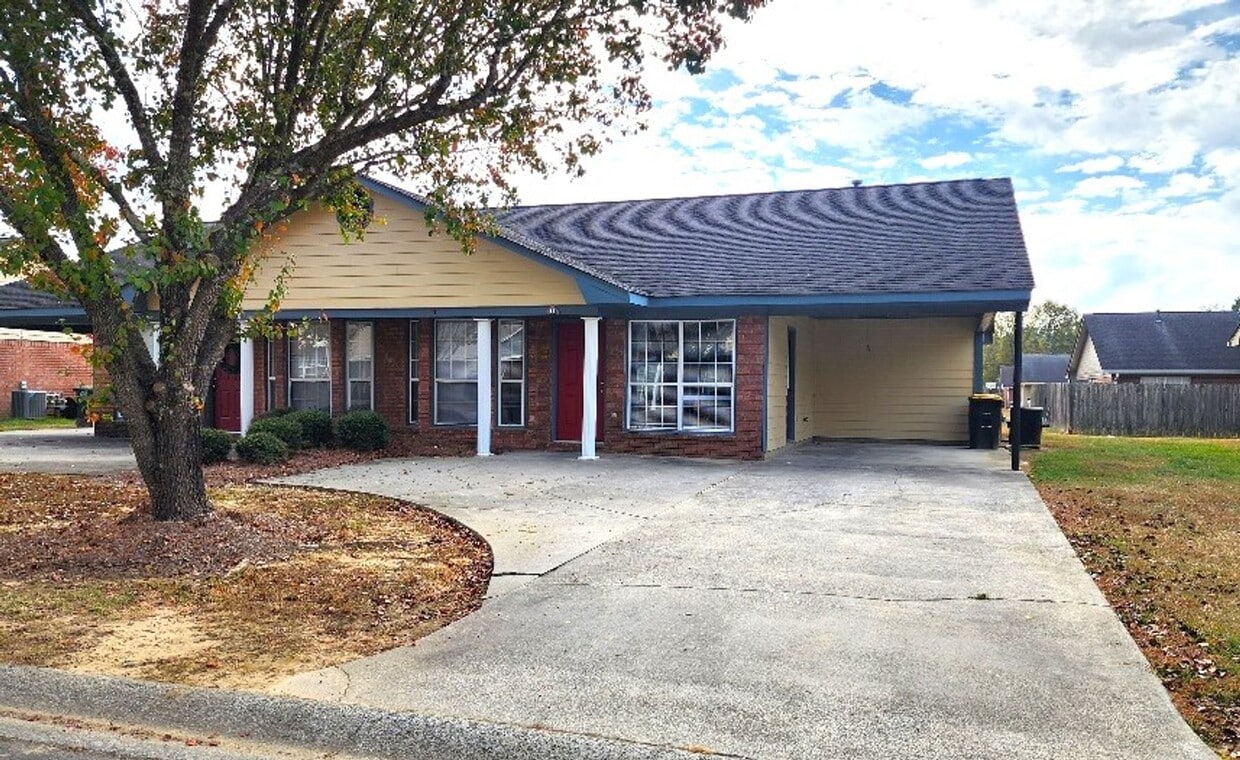 911 Sandcreek Dr NW Unit 11 Sandcreek Drive, Rome, GA 30165 Room for