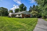 Primary Photo - 111 Valley Rd
