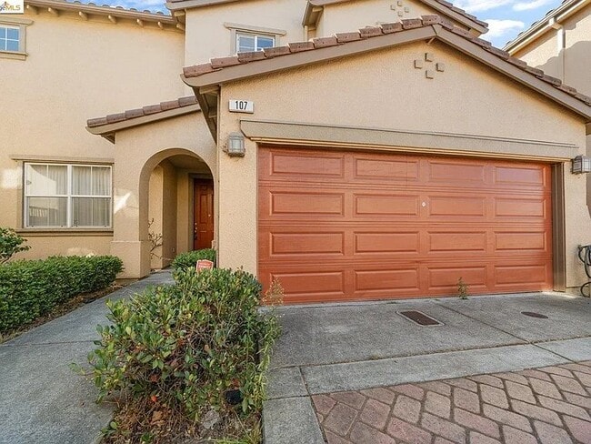 Building Photo - 107 San Ramon Ct
