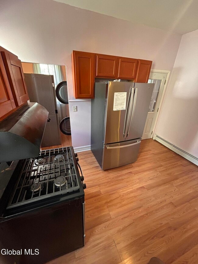 Building Photo - 361 Orange St