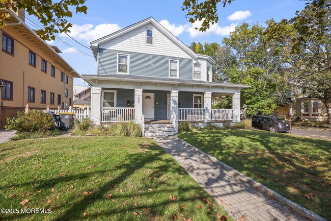 Foto del edificio - 601 4th Ave