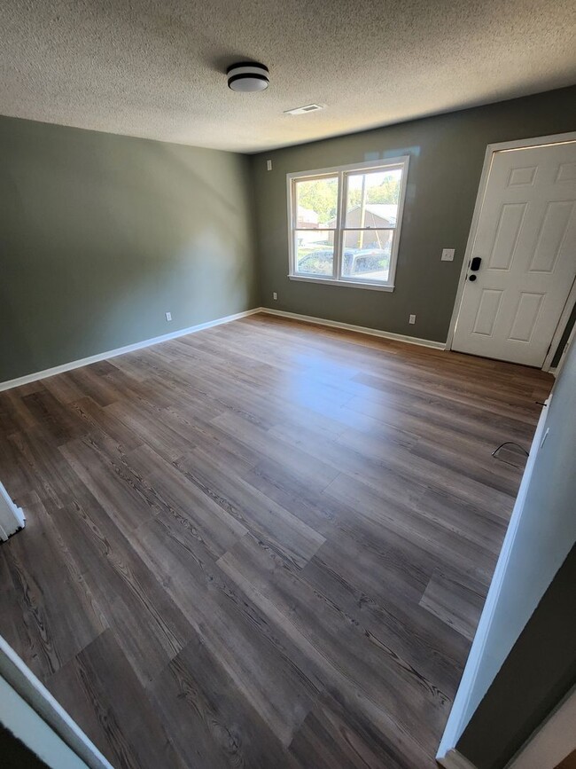 Foto del edificio - 312 Brookside Dr