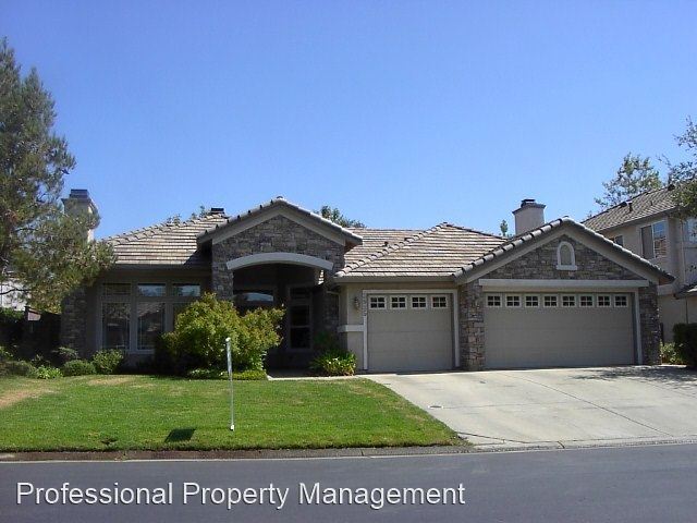 Foto principal - 4 br, 2.5 bath House - 3985 Ironwood Dr