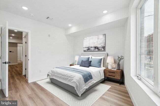 Foto del edificio - 2330 Frankford Ave