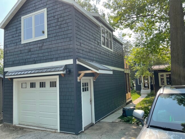 Building Photo - N7278 Birch Tree Rd