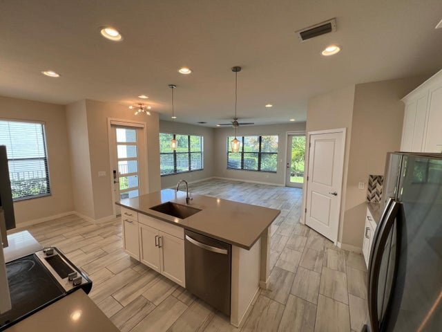 Building Photo - 8807 Antarus Dr