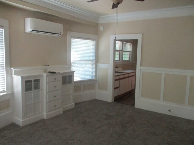 Dining room with split air unit. - 1730 T St