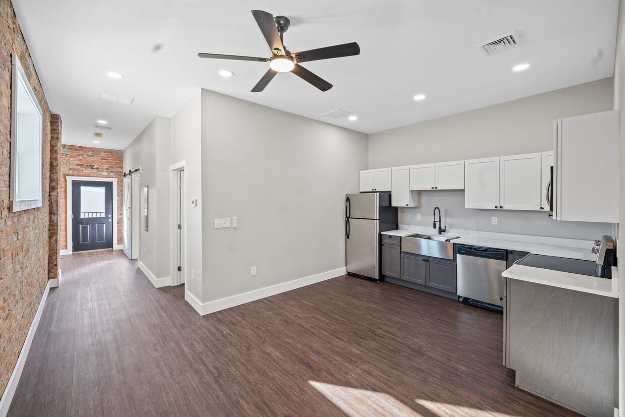 Primary Photo - Capel Lofts