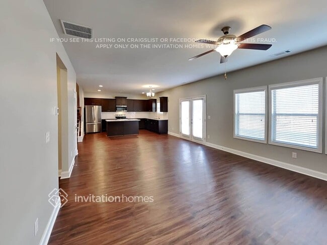 Building Photo - 241 Sage Dr