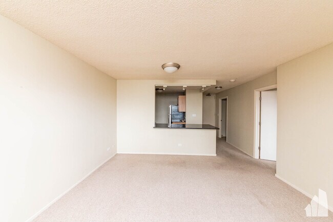 Building Photo - 30 E Huron St