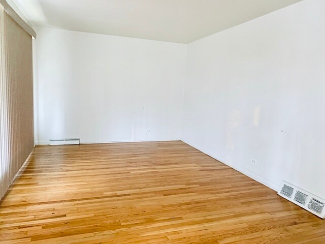 Building Photo - 4534 S Leclaire Ave