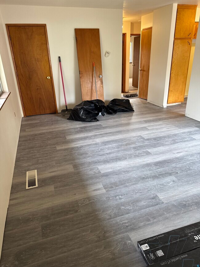 Foto del edificio - 1337 SW Foundry St