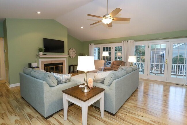 Building Photo - 2703 Wentworth Cir