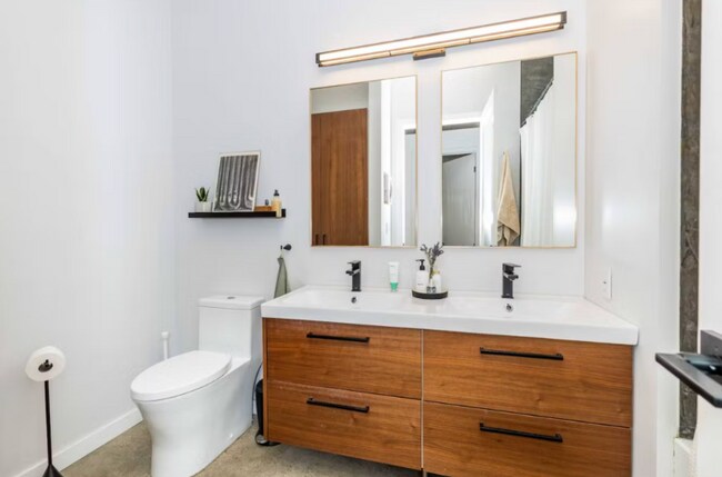 Photo - 730 29th St Apartment