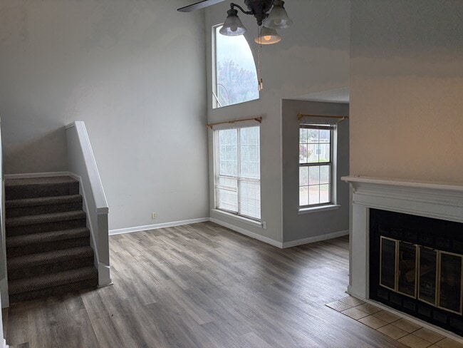 Building Photo - 1034 Stones Throw Dr NW