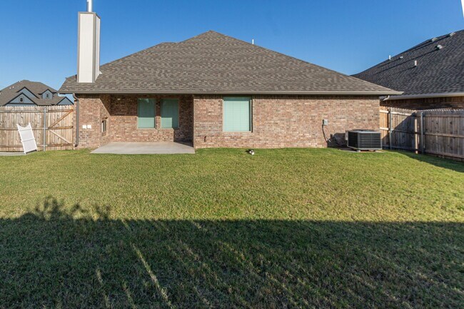 Building Photo - 12217 Brinley Reign Dr