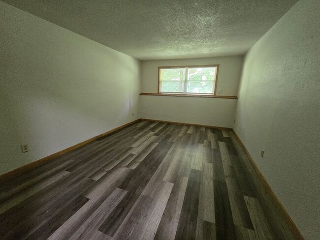 Building Photo - 2098 Imperial Ln