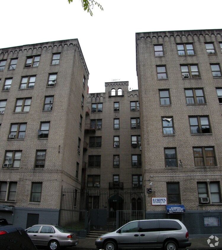 Foto del edificio - 1160 Cromwell Ave