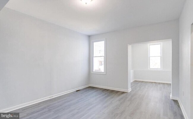 Foto del edificio - 3007 Oakley Ave