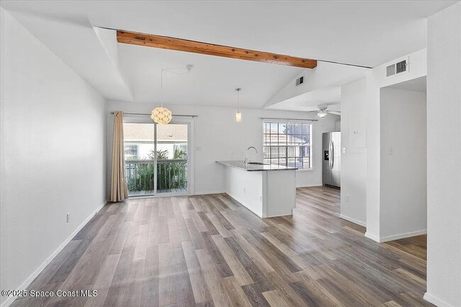 Building Photo - 935 South Patrick Dr