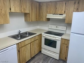 Building Photo - 6150 Whiskey Creek Dr Building Photo - 6150 Whiskey Creek Dr