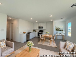 Building Photo - 6731 Chert Chase