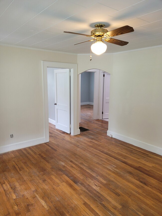 615 Washington St, Cramerton, NC 28032 House Rental in Cramerton, NC