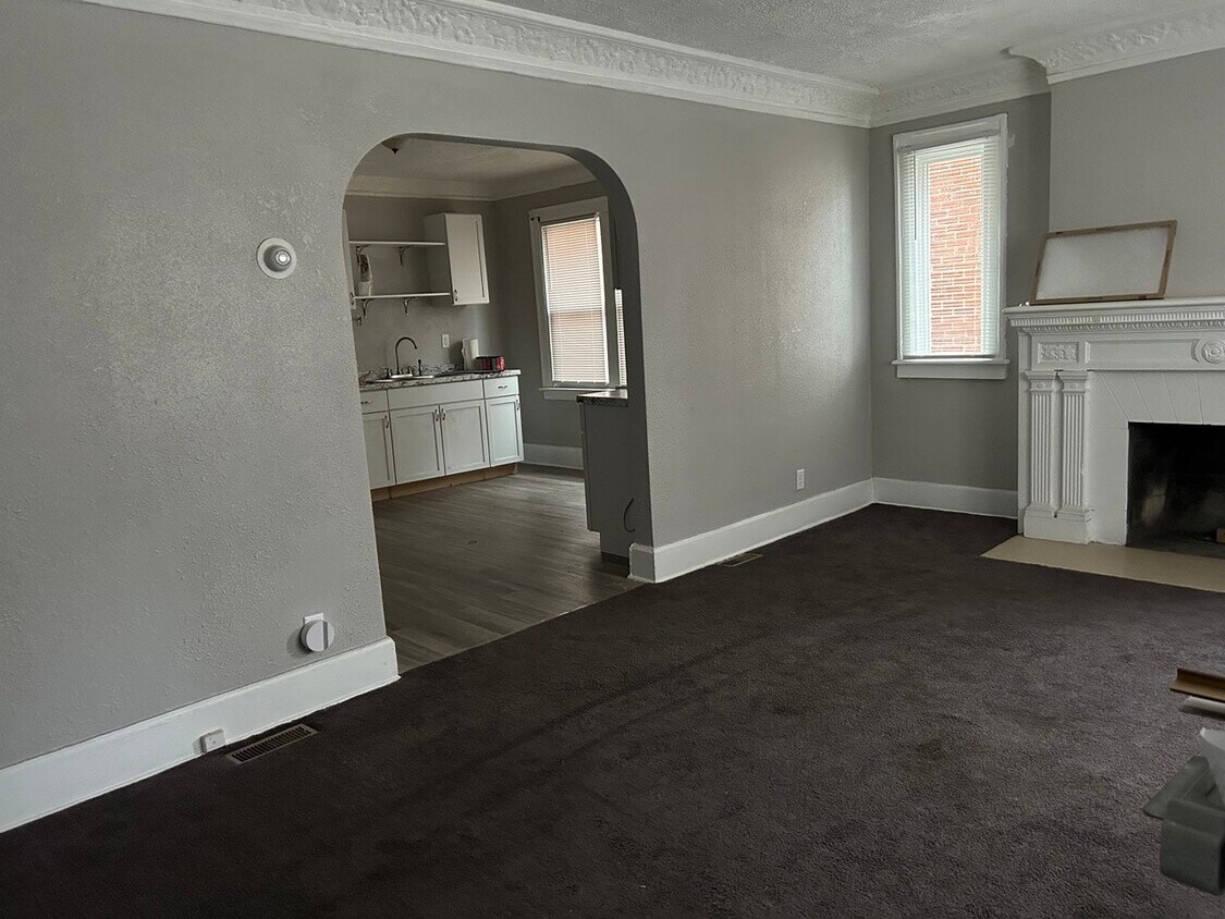 4207 Devonshire Rd Unit 4205, Detroit, MI 48224 Room for Rent in