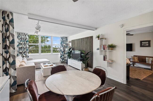 Foto del edificio - 1020 Meridian Ave