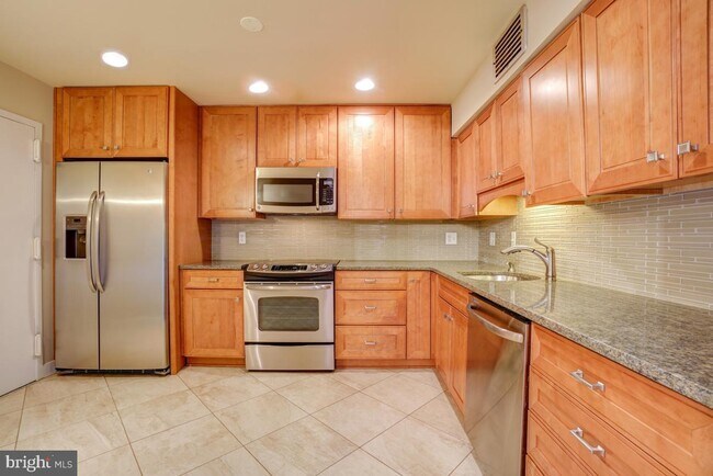 Foto del edificio - 1800 Old Meadow Rd