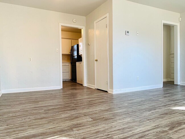 Building Photo - Cute 2BD 1BA Bungalow in Warr Acres!!