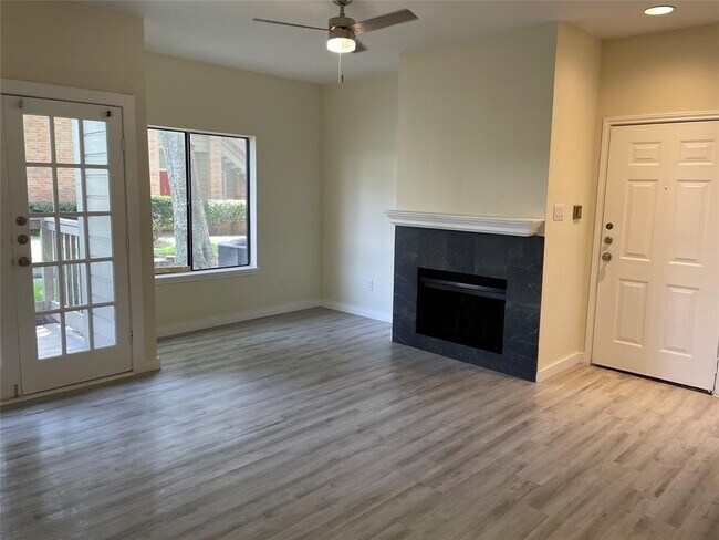 Building Photo - 2023 Gentryside Dr