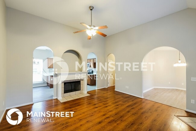 Foto del edificio - 12879 Woodland Park Cir