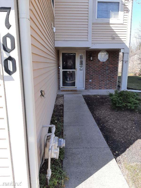 Primary Photo - 700 Shady Oaks Ct
