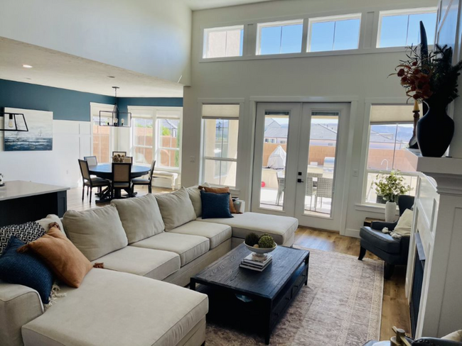 Foto del edificio - 997 Willow Breeze Ln