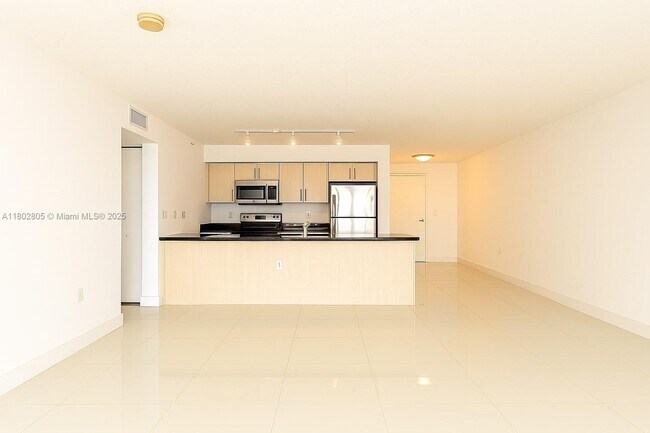 Foto del edificio - 79 SW 12th St