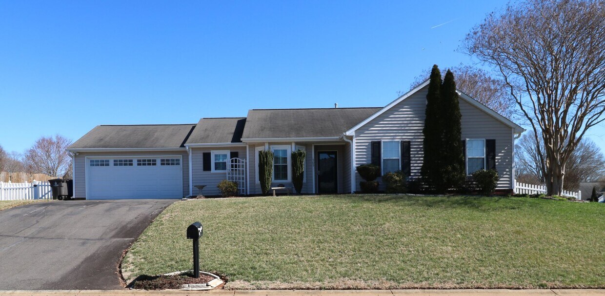 Foto principal - 505 Wallridge Dr