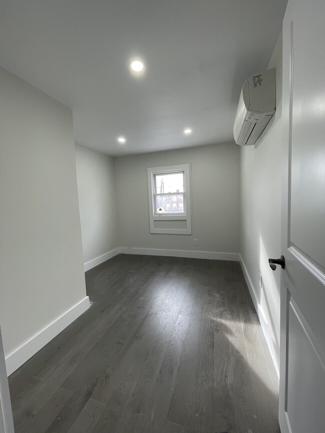 Foto del edificio - 238 Lembeck Ave