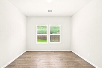 Building Photo - 1202 Vilamoura Ct